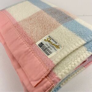 Vintage Swando Plaid Pink Baby/Crib Blanket Cot Throw Made in England 40 x 57 in
